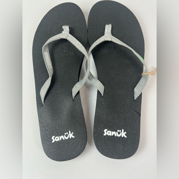 Sanuk Glittery Gray Strap Flip Flop  Womens Size‎ 11 New - Picture 2 of 4